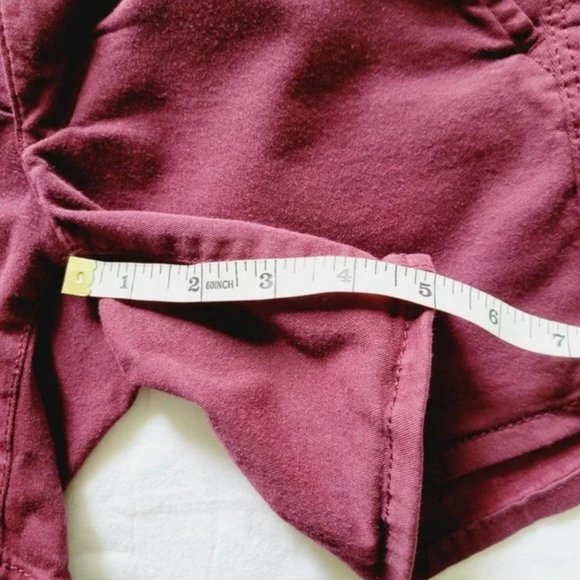 American Eagle Midi Burgandy Shorts - Picture 5 of 10